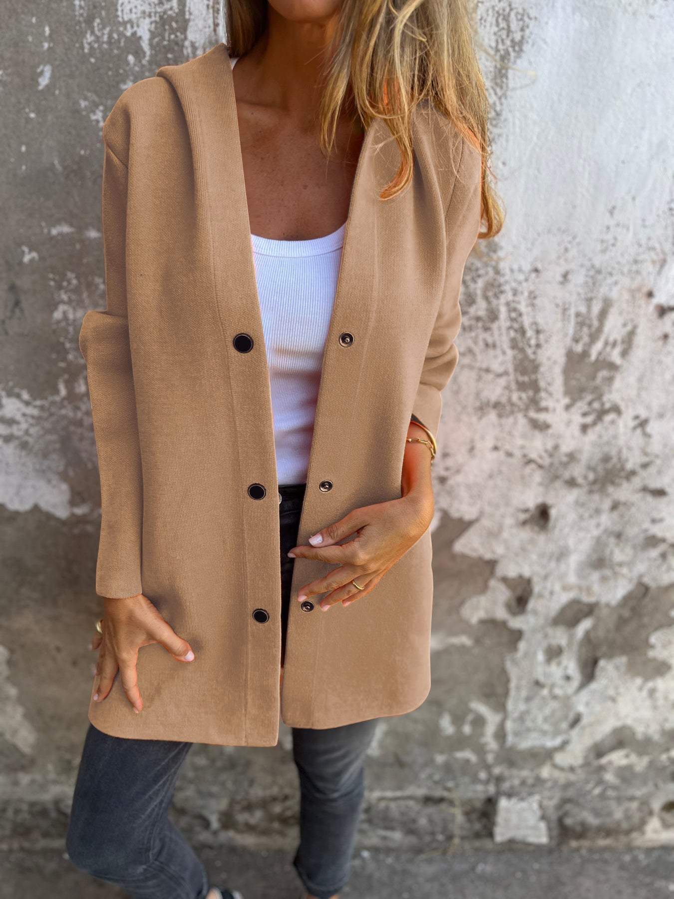 Amber – Warm & Cozy Hooded Coat