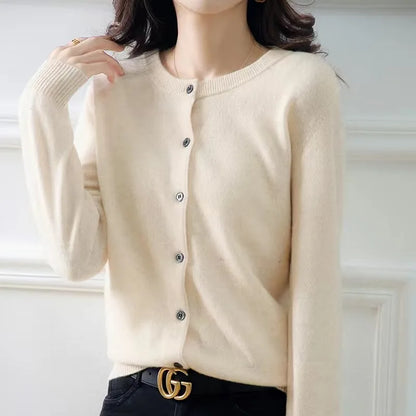 Susan - Elegant Cardigan