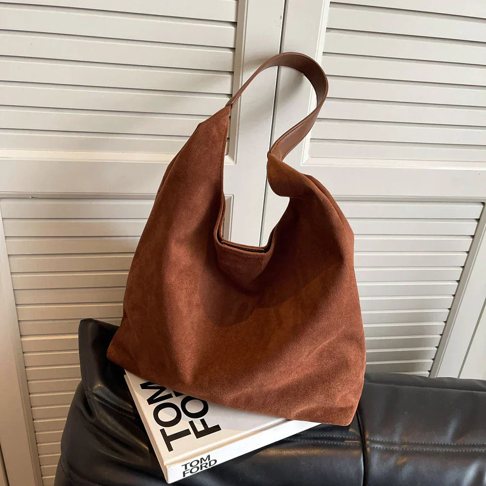 freja™ – Elegant, soft suede-style shoulder bag