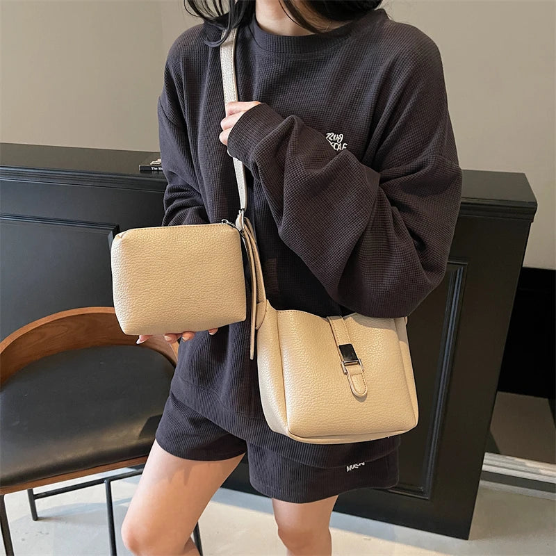 Iris™ – Modern bucket bag with a leather look